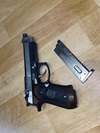 Bild 4 für M9a1 2 tone met lekkend magazijn