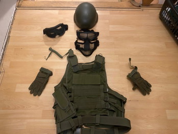 Afbeelding 2 van Tactical gear + bescherming en helm