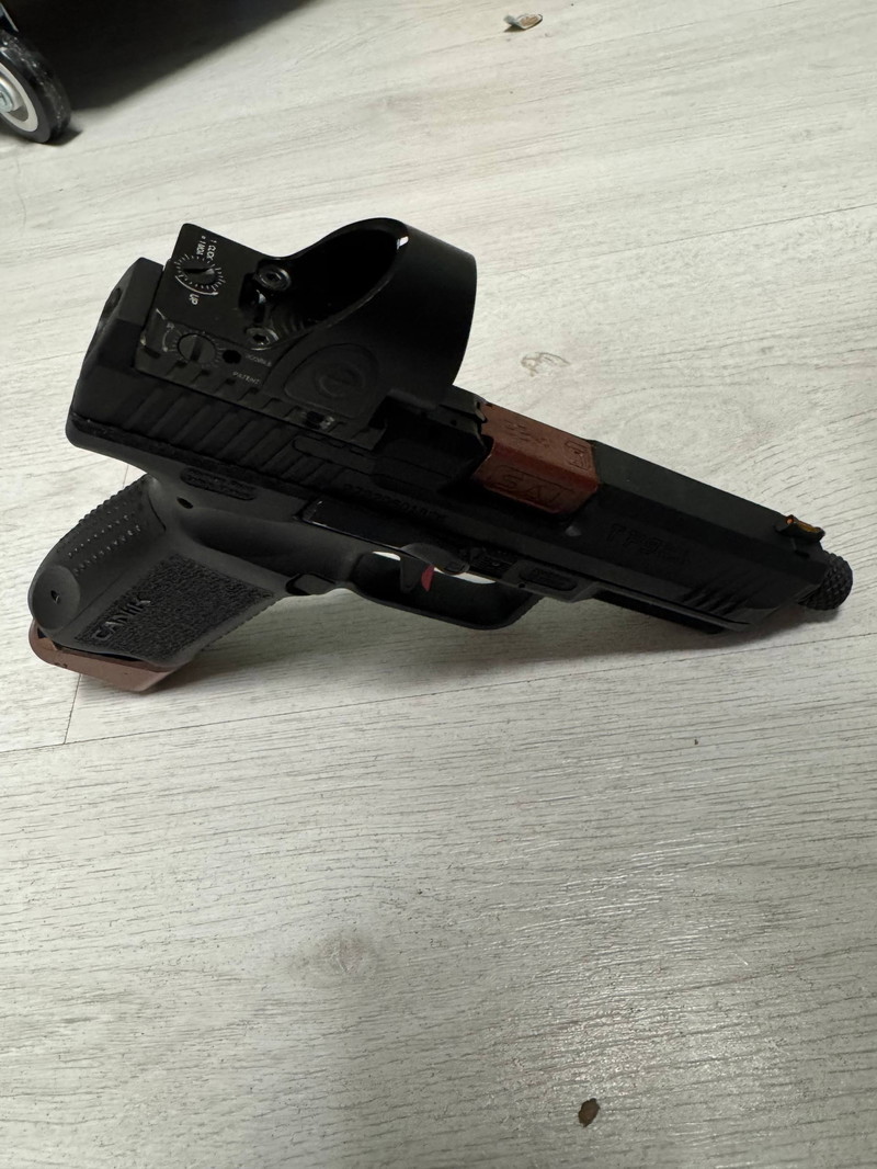 Imagen 1 de Cybergun Canik TP9 met RRM en custom paint job!