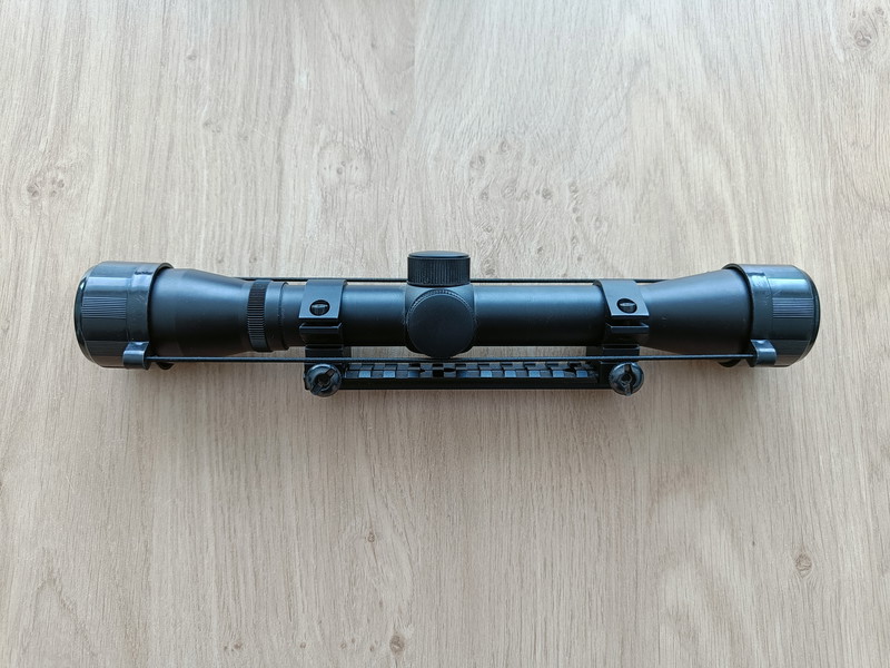 Image 1 for SCOPE 4x32 met RIS rail