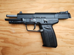 Afbeelding van Cybergun / Marushin Five-seveN CO2 GBB