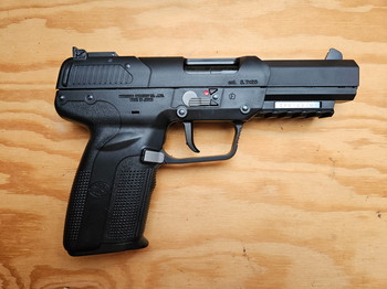 Image 2 for Cybergun / Marushin Five-seveN CO2 GBB