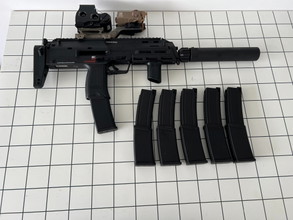 Image for VFC MP7 w/ 6 mags and extras