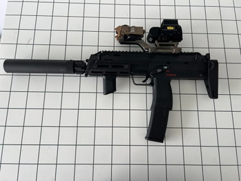 Image 2 for VFC MP7 w/ 6 mags and extras
