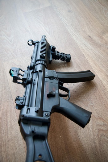 Image 2 for CYMA CM041 BLUE edition MP5 build
