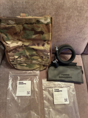 Image 2 for Ferro concepts Back Panel Water multicam + Ferro x Hydrapak 1.8L Reservoir