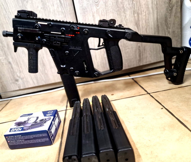 Bild 1 für KWA KRISS VECTOR  GBB +5 MAGS