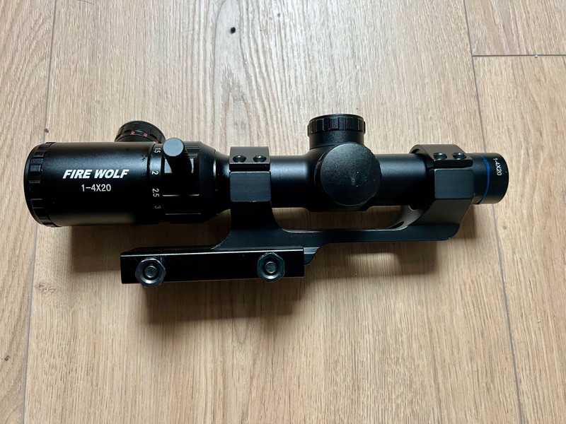 Imagen 1 de 1-4x20 Scope incl scope mount te koop!