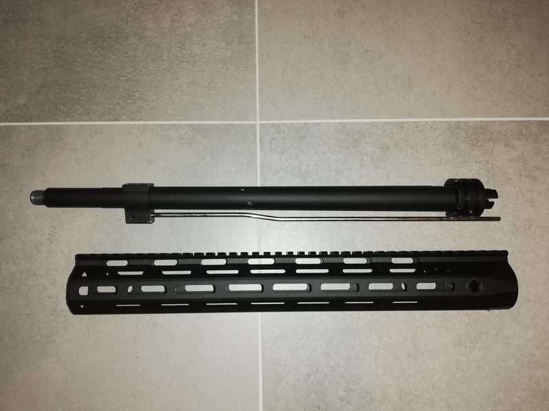 Afbeelding 1 van 14.5 inch handguard + outer barrel. COMPLEET