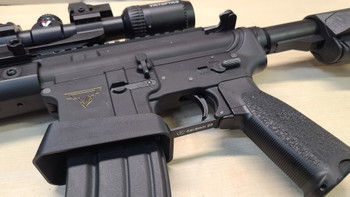 Imagen 4 de AR15 M4 GBB MK18  Gun in TTi Style John Wick JW2 Gun Full Metall mit LPVO Optic