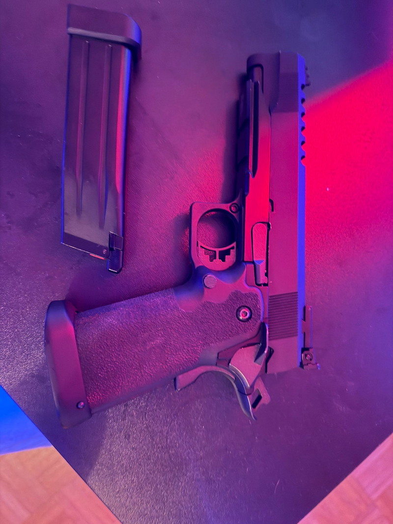 Imagen 1 de AW Custom HX2702 Hi-Capa 5.1, GBB