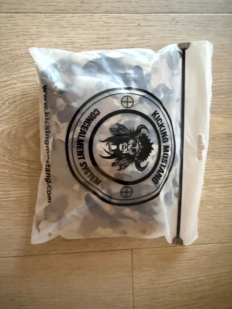 Imagen 1 de Kmcs tie leafs bruin nieuw