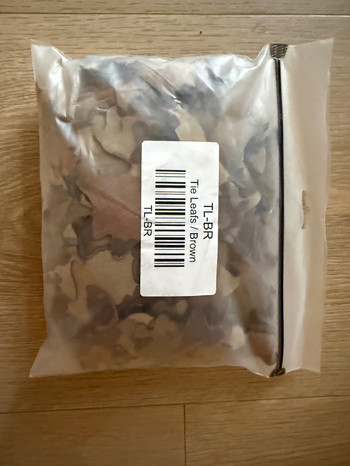 Imagen 2 de Kmcs tie leafs bruin nieuw