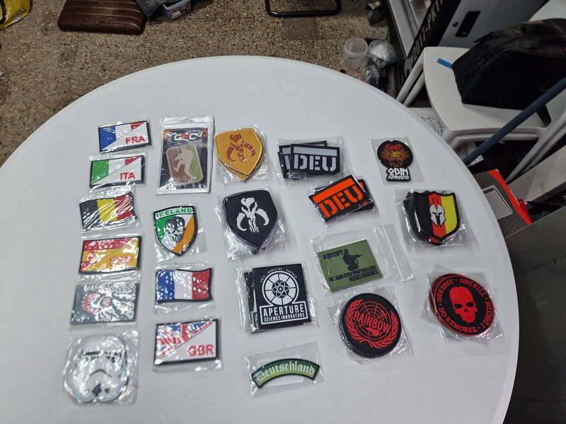 Image 1 pour Patches prijs is per stuk