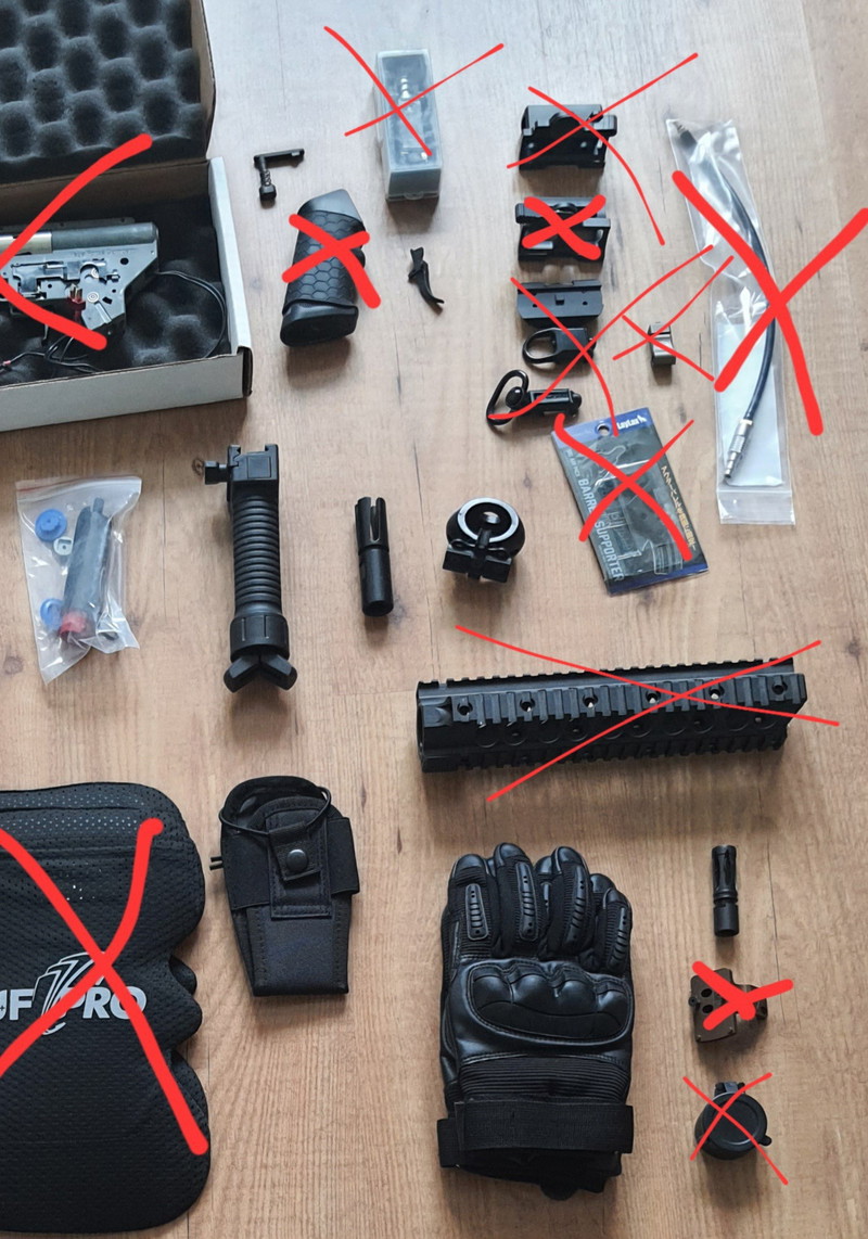 Imagen 1 de Gear/ kleding & parts ( klein materiaal bij afhalen gratis)