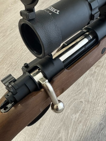 Afbeelding 2 van Double Bell Karabiner 98K Gas Bolt-Action Gewehr mit Hülsenauswurf Echtholz-Version