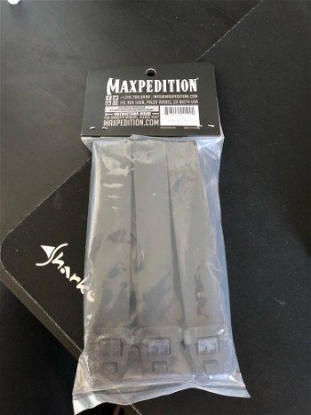 Image 2 for Maxpedition TacTie PJC5BLK polymer joining clips / molle clips