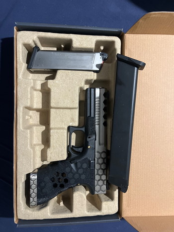 Image 2 for Aw custom Glock 17