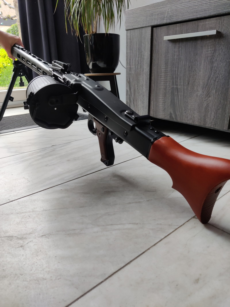 Afbeelding 1 van AMG MG42