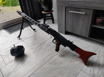 Afbeelding 2 van AMG MG42
