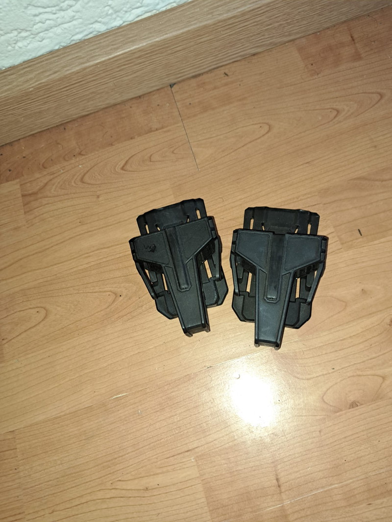 Image 1 for 2x FMA m4 mag holder