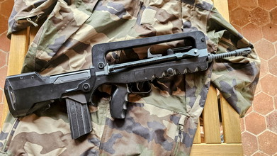 Image pour FAMAS F1 Tokyo Marui