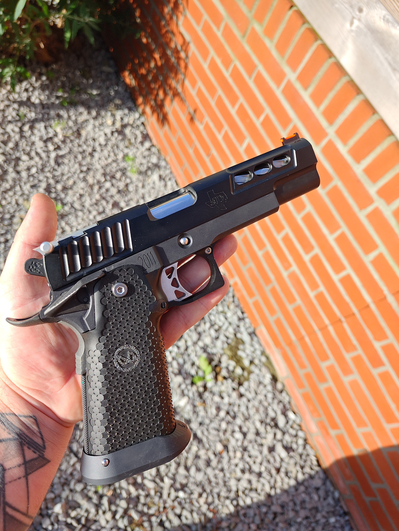 Afbeelding 1 van Hi capa Custom Oldskool build