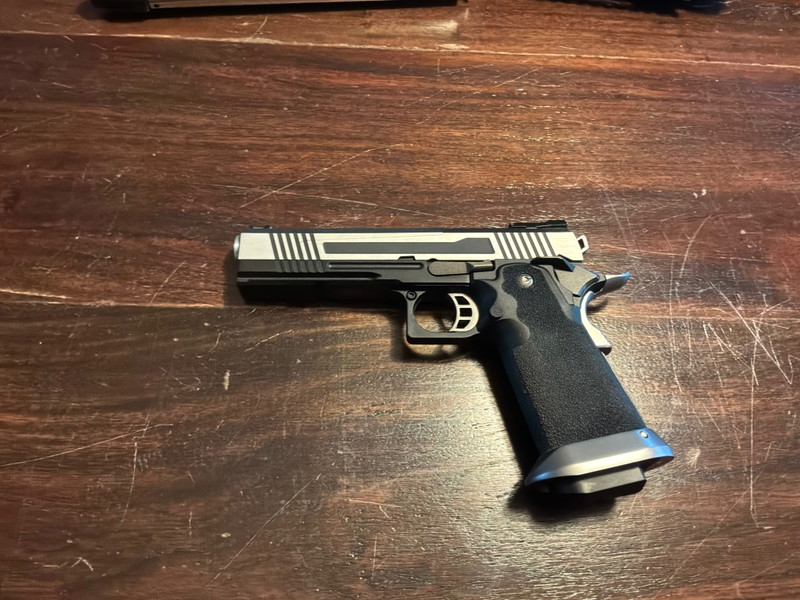 Image 1 for AW Custom Hi Capa 1911 split slide