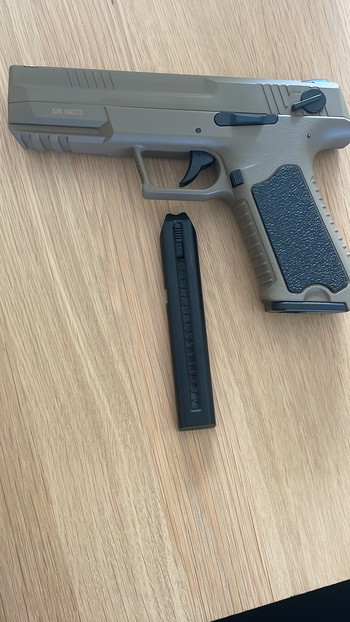 Bild 2 für Airsoft Set mit 2 Waffen und Zubehör