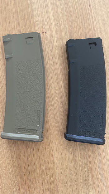 Bild 3 für Airsoft Set mit 2 Waffen und Zubehör