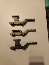 Afbeelding van 3 gbrs hydra replica's.