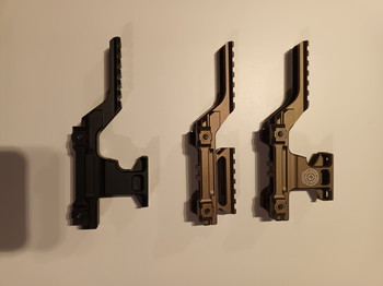 Imagen 2 de 3 gbrs hydra replica's.