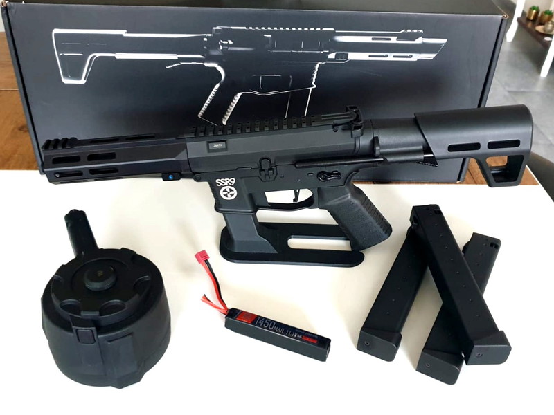 Image 1 for SSR9 DSG nieuw in de doos met 3 mags en elechtrische drum mag