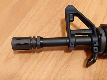 Image 3 pour Unique VFC Colt 733 with 2 spare mags