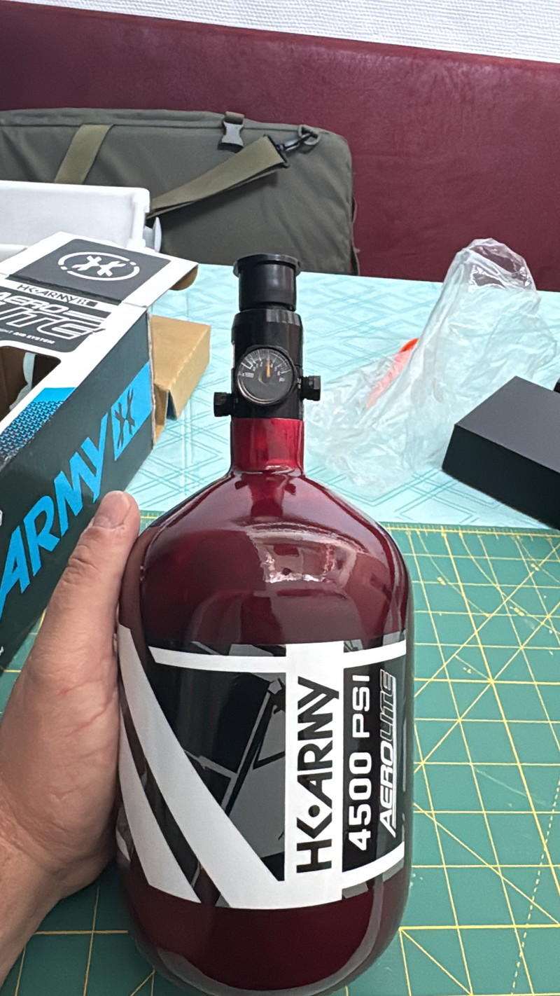 Image 1 for HK army 1.1 L Carbon fles rood