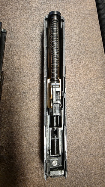 Image 6 pour Twee Glock's met werk - prijs incl. verzendkosten