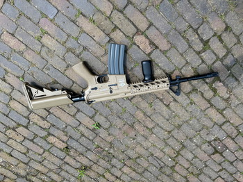 Afbeelding 2 van G&G cm16 raider