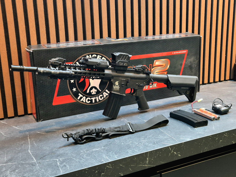 Afbeelding 1 van Lancer Tactical M4 LT-19 Keymod | AEG | Sling + Accu + oplader + 2x Magazijn