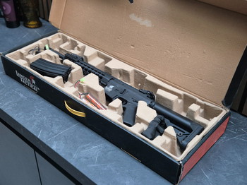 Afbeelding 3 van Lancer Tactical M4 LT-19 Keymod | AEG | Sling + Accu + oplader + 2x Magazijn