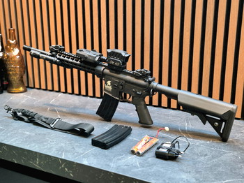Afbeelding 6 van Lancer Tactical M4 LT-19 Keymod | AEG | Sling + Accu + oplader + 2x Magazijn