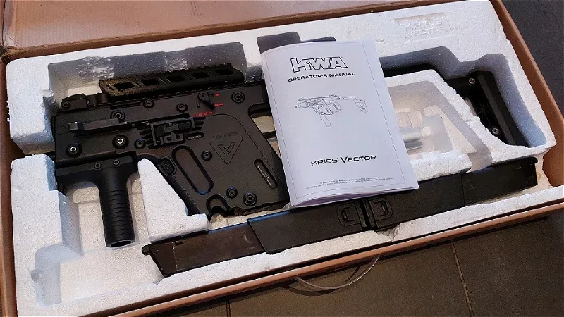 Image 1 pour KWA Kriss Vector GBBR + Accessories + 2 Mags