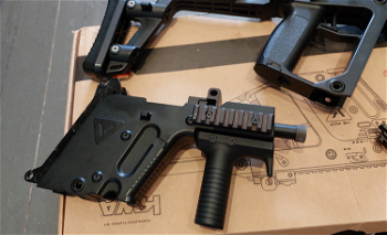 Image 4 pour KWA Kriss Vector GBBR + Accessories + 2 Mags