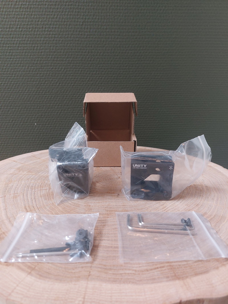 Afbeelding 1 van Repro unity riser en magnifier mount