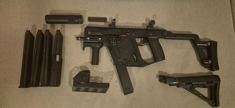 Image 1 for KWA Kriss Vector plus 5 mags