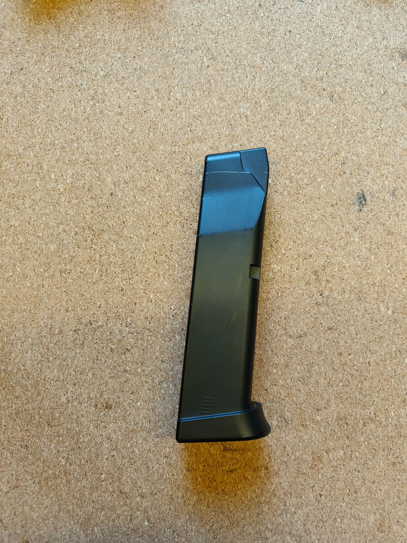Image 1 for KWC M&P V2 CO2 magazijn