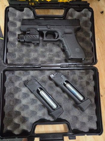 Image 3 for Umarex Glock 17 gen 4 co2