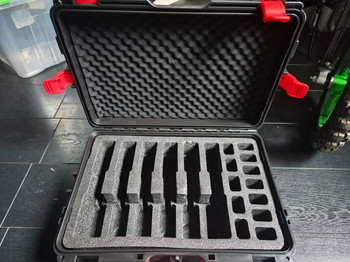 Bild 2 für Tekoop 2 pistol koffers voor meerdere pistols