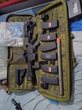 Image pour VFC SR16 10,5 inch barrel + 7 magazines +flashlight + red dot + custom  stock