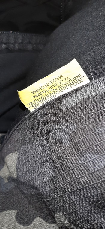 Image 3 pour Shirt, broek  chest rig en helm