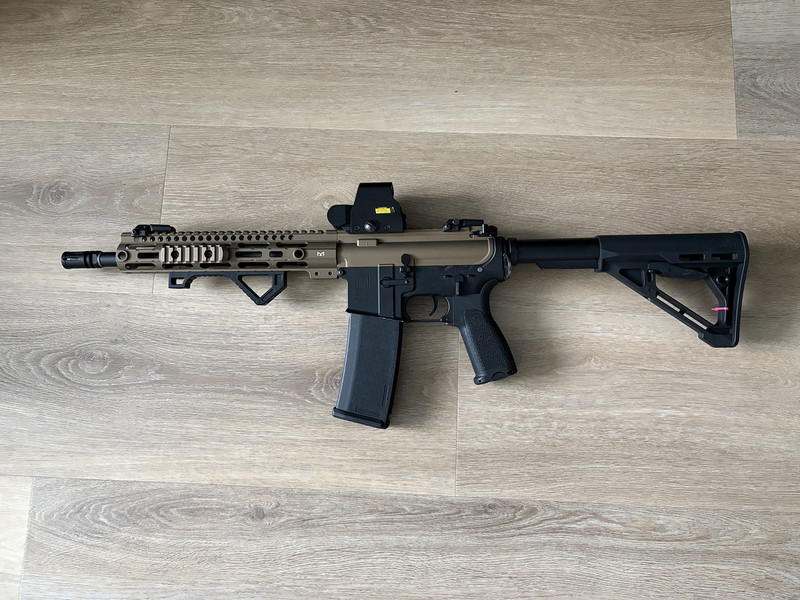 Imagen 1 de Specna arms SA-E20 EDGE PDW - Bronze met Red Dot an accessories